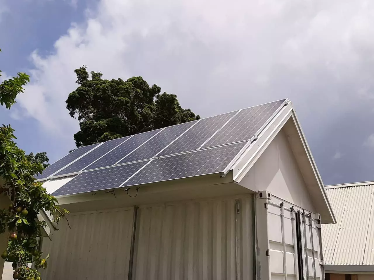 Off-Grid Living: Use limited space to install more solar panels