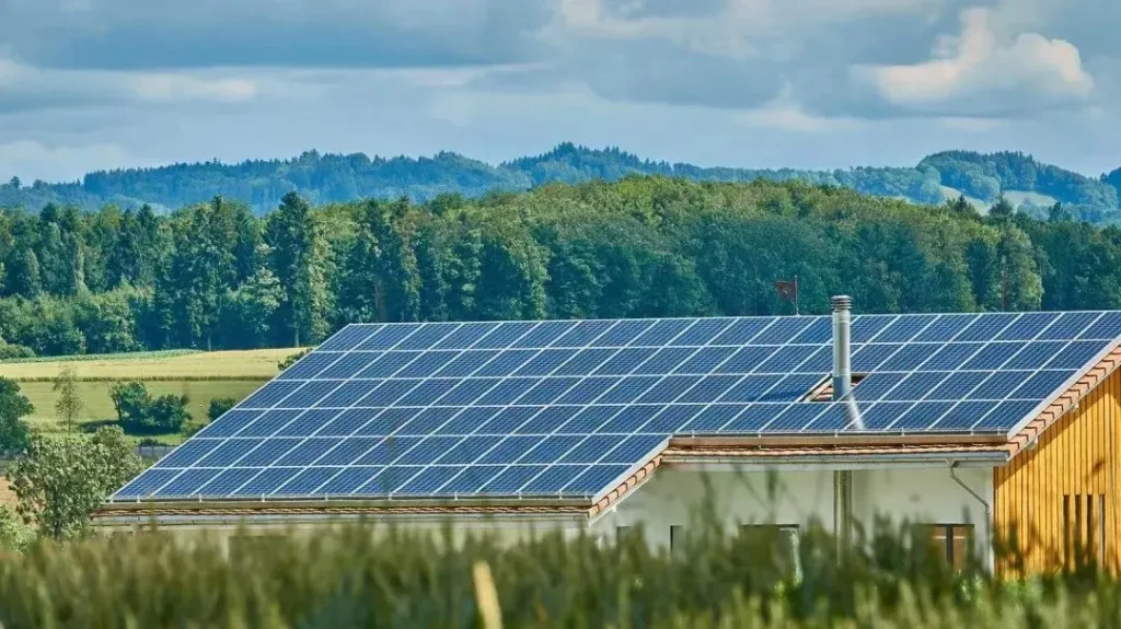 What Are The Advantages And Disadvantages Of Solar Energy?